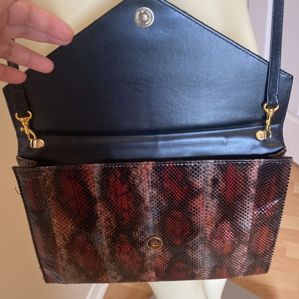 Vintage 1970’s  multi color snakeskin J.Reneé Hong Kong clutch/removable straps - Picture 5 of 11
